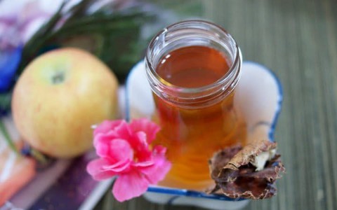 Làm nước mắm chay không khó chút nào với 2 cách mẹ Liên Ròm chia sẻ