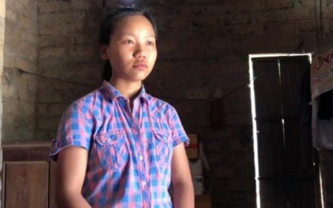 Lời kể của nữ sinh quỳ gối khóc xin thi lại môn Ngữ văn