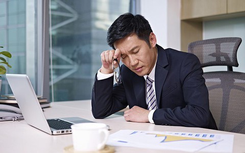 Bạn nghĩ làm đàn ông sướng ư? Xin thưa là chẳng dễ dàng tý nào đâu, cả núi áp lực đè nặng lên vai lại còn hay tổn thọ