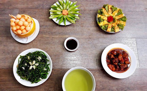 Ngày của Cha, cha tôi chỉ mong muốn được con gái về nhà nấu và cùng ăn một bữa tối!