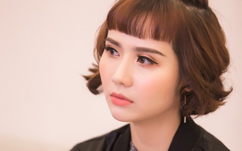 Trước khi vướng tin đồn ly hôn, Huyền Lizzie đã có giai đoạn khủng hoảng phải ôm con mới sinh bỏ vào Nam vì không chịu nổi cuộc sống vợ chồng