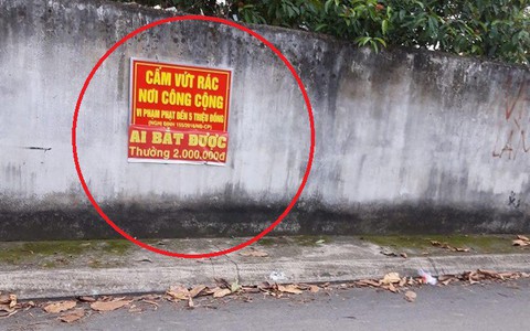 Cắm biển "Cấm đổ rác" không tác dụng, người dân chỉ thêm 1 dòng chữ này lại hiệu quả đến không ngờ