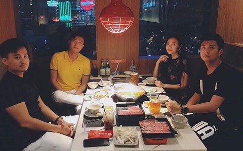 Không chỉ "thả thính" trên mạng, Quốc Trường - Midu đã lộ ảnh hẹn hò, tình cảm tiến triển thêm một bước?