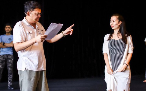 Võ Hạ Trâm khóc trên sàn tập, tiết lộ mức kinh phí làm liveshow đã lên đến 3 tỷ 