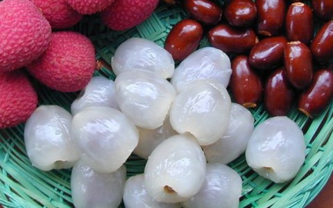 Chuyên gia Đông y tiết lộ: Bộ phận vốn là "bảo bối" trong quả vải, chữa được bệnh nhưng chúng ta toàn vứt đi 
