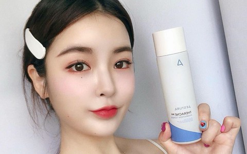 Xịt khoáng là tốt nhưng nếu thiếu thành phần này, nó không dưỡng ẩm mà còn làm da bạn khô hơn