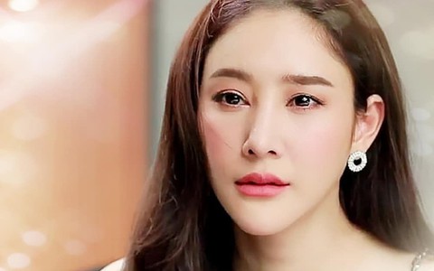 "Chiếc lá bay": Yêu điên cuồng, dối gạt bằng mọi cách để lừa Chat kết hôn, cuối cùng Rong chỉ nhận về sự khinh bỉ 