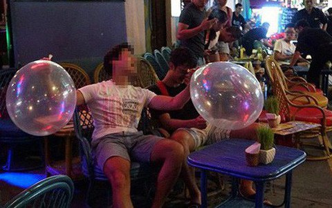 Chấn chỉnh hoạt động kinh doanh “bóng cười” ở “phố Tây”