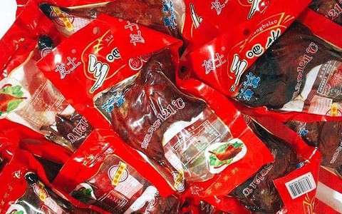 Đùi gà Trung Quốc để 1 năm không hỏng, 15 ngàn/cái chồng tha hồ nhậu