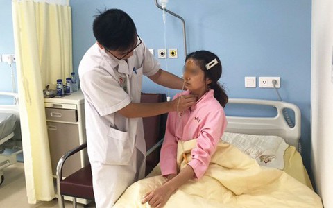 Cô gái Hải Phòng hóc thịt bò phải nhập viện cấp cứu