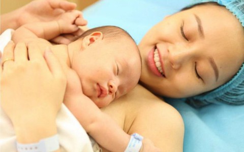 Mẹ bầu phải nhớ những điều kiện sau để được hưởng chế độ thai sản mới áp dụng từ 1/7 