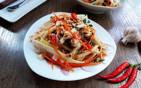 Có món nộm này ăn chỉ sợ no chứ không sợ chán mà lại càng không sợ tăng cân!