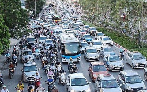 Hà Nội bắt đầu thu phí phương tiện vào nội đô từ năm 2030