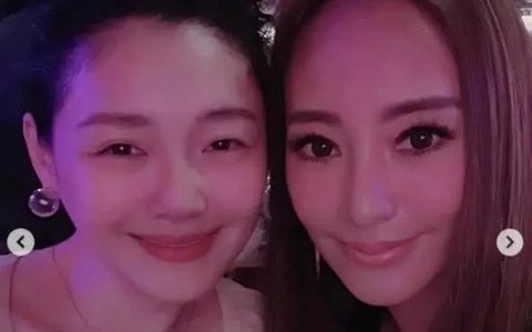 Từ Hy Viên gây choáng với khuôn mặt sưng phù, kém sắc trong tiệc sinh nhật bạn 
