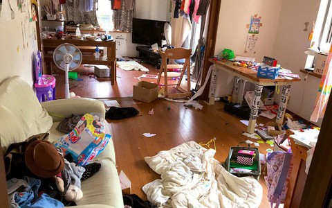 Vợ ốm liệt giường, chồng tuyên bố sẽ ra sức làm thay mọi việc trong nhà và cái kết oái oăm