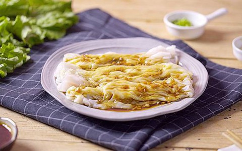 Ngạc nhiên chưa, hóa ra bạn có thể làm được cả bánh cuốn bằng lò vi sóng đấy!