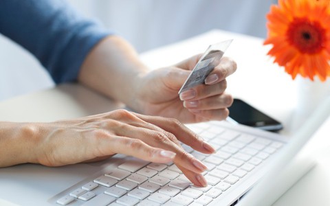 10 tình huống bạn tuyệt đối không được sử dụng thẻ tín dụng để thanh toán