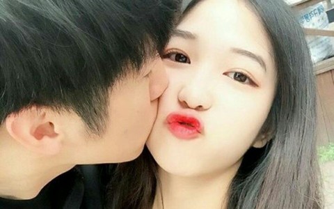 Đột nhập nhóm kín của hội "người thứ ba", chị em lại được phen choáng váng vì 1001 bài đăng trơ trẽn