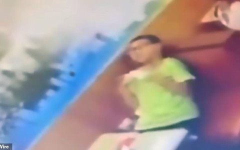Cắm sạc điện thoại khi chơi game trong nhà hàng, cậu bé 13 tuổi bị điện giật tử vong, nguyên nhân khiến nhiều người nghi ngờ