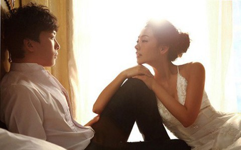 Cười ra nước mắt với chuyện oái oăm: Chồng Gay chê vợ Les và những dấu hiệu hôn nhân không thể đùa