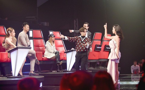 Phạm Quỳnh Anh bức xúc cực độ khi bị “chơi xỏ” hội đồng trong The Voice Kids