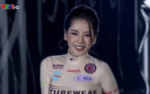 Chi Pu lần đầu tiên hát live 'Em nói anh rồi’ cực hoàn hảo nhưng cư dân mạng vẫn ném đá tơi tả vì điều này