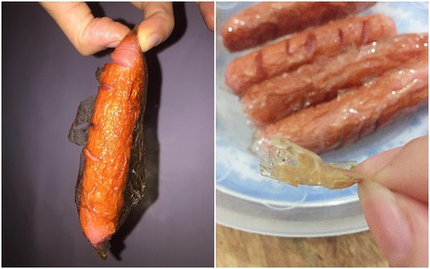 Hoảng hốt vì rán xúc xích thấy vỏ nhựa bong ra, mẹ trẻ vội "triệu hồi" tổ tư vấn, ngờ đâu sự thật khiến ai cũng chê cười