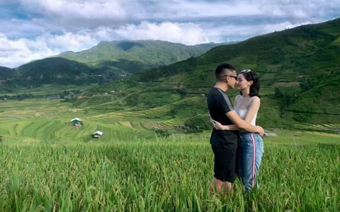 Tâm Tít và chồng trốn con đi "đu đưa", nhưng bật mí đang cố gắng làm điều này khiến ai cũng bất ngờ