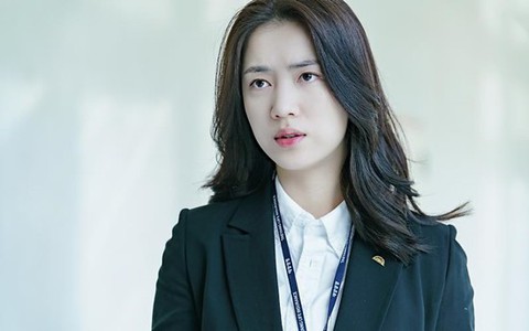 Lên ở với anh hơn 1 tháng mà mẹ gầy rộc đi, tôi mò lên tận nơi thì hoảng hồn trước những gì chị dâu làm
