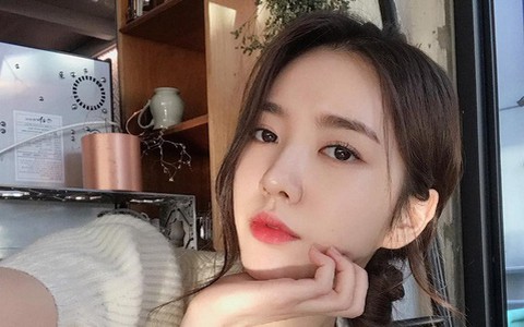 Mụn trắng không đầu - loại mụn tưởng lạ nhưng rất hay "làm phiền" mà bạn nên tìm hiểu ngay để biết cách đối phó