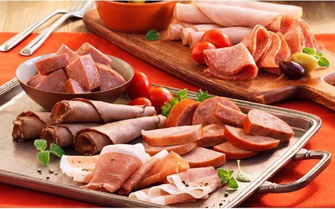 7 loại thực phẩm khiến tốc độ lão hóa của cơ thể tăng nhanh khủng khiếp, thế nhưng nhiều người vẫn ăn mỗi ngày