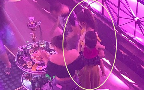 Xin về ngoại chơi, mẹ trẻ khiến chồng câm nín khi ôm con chỉ mới vài tuổi "đi quẩy" trên bar
