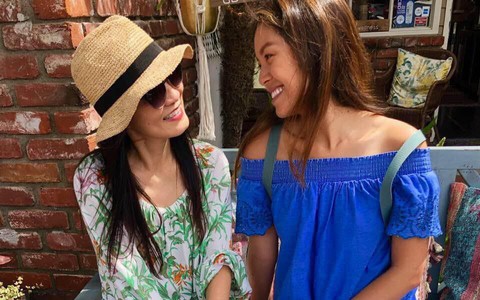 Sinh nhật đầu tiên của Hồng Đào sau ly hôn: Nhan sắc tươi tắn nhưng thân hình gầy gò tiều tụy