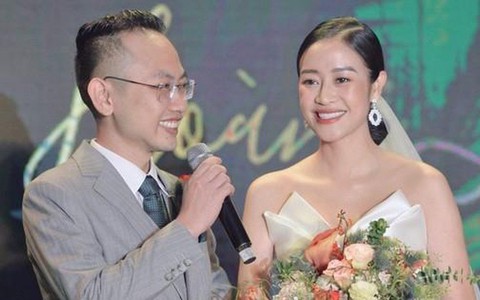 Kết hôn 3 tháng, MC Phí Linh hé lộ đoạn hội thoại cực ngọt với ông xã, chứng minh cuộc sống hôn nhân trong mơ