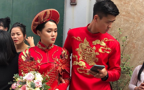 Ngày Duy Mạnh rước cô dâu về dinh lại khiến cả nhà đằng gái lạc đường, cô dâu chú rể phải ngồi ngoài cửa