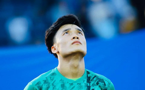 Day dứt sau trận thua 1-2 trước U23 Triều Tiên, thủ môn Bùi Tiến Dũng đăng status khá dài khiến ai nấy đều xót xa