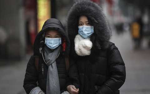 Bác sĩ nổi tiếng Trung Quốc cảnh báo virus corona có thể lây truyền qua MẮT: Đeo khẩu trang nhưng quên đeo kính hoàn toàn có thể nhiễm bệnh
