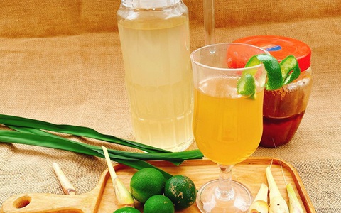 Phòng virus Corona - nấu ngay nước chanh sả cho cả nhà uống tăng đề kháng nhé các mẹ!