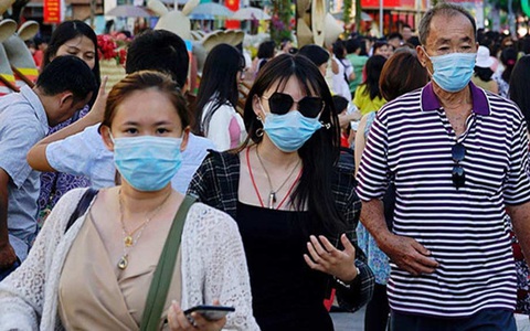 Đeo khẩu trang phòng tránh virus corona: Chuyên gia tiết lộ thêm chi tiết nhỏ nhưng ai cũng phải kinh ngạc vì mình làm chưa đúng