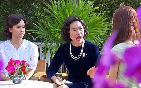 Lần đầu đến nhà bạn trai thiếu gia chơi, nhìn căn phòng tối tăm, ẩm thấp trong biệt thự 10 tỷ mà cô gái muốn "bỏ của chạy lấy người"