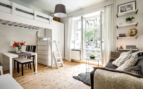 Căn hộ 28m² sáng bừng mọi khoảnh khắc nhờ thiết kế ban công làm điểm nhấn