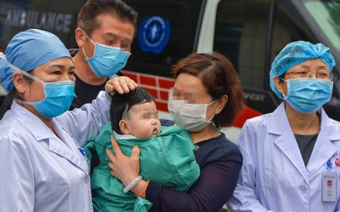 "1 người nhiễm virus corona, cả nhà có thể lây bệnh": Đây là tất cả những thông tin bạn cần biết khi trong nhà có người nghi nhiễm