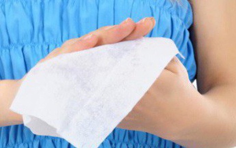 Dùng khăn lau ướt sát trùng có thể tiêu diệt virus corona mới Covid-19: Đây là lời giải đáp chính xác từ các chuyên gia