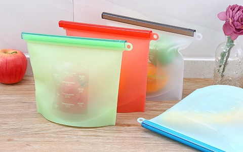 Review nhanh túi zip silicon đựng thực phẩm: Lách được mọi không gian, “cân” cả lò vi sóng