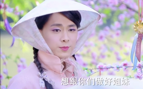 Kỷ niệm 5 năm đóng cặp với Đường Yên, Lý Dịch Phong bị đào bới loạt ảnh giả gái gây ám ảnh 
