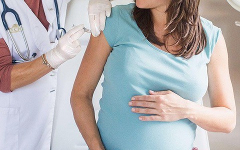 Chuyên gia khẳng định: Chưa có bằng chứng khoa học để nói rằng  virus corona lây từ mẹ sang con