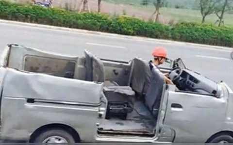 Chàng trai tự cắt nóc ô tô để làm xe mui trần