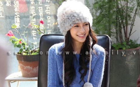 Triệu Hựu Đình “chê bai” Angelababy là... ăn nhiều 