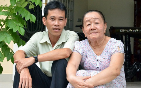 Cô gái xinh đẹp hóa bà lão đột ngột qua đời