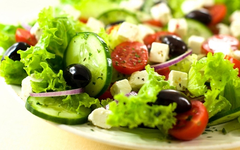 Đừng nghĩ ăn salad là giảm cân, nếu không chuẩn bạn sẽ phát phì không kịp hãm 